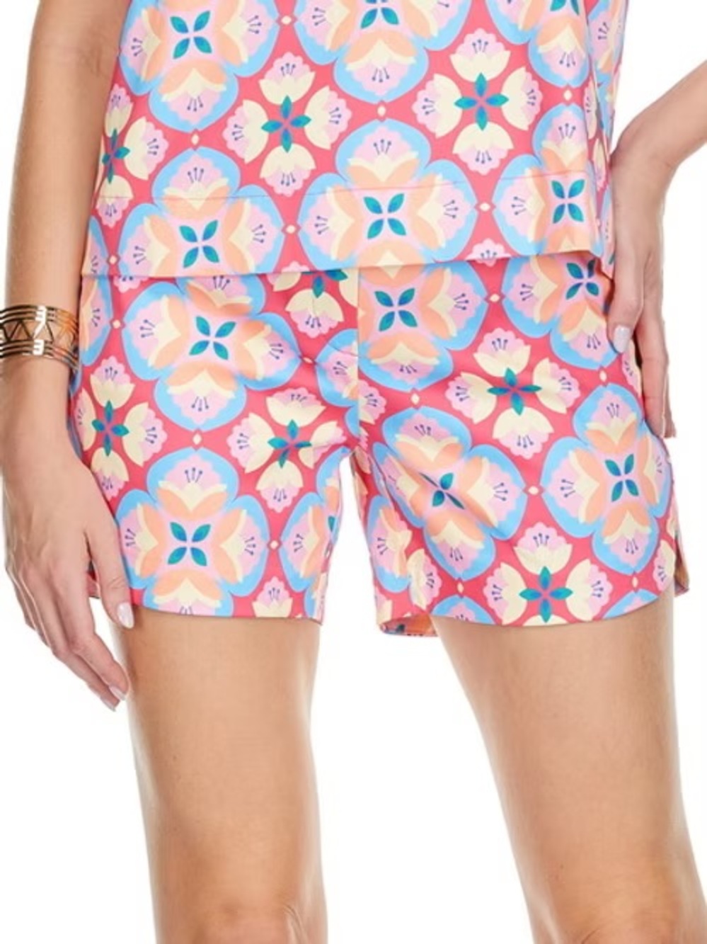 NWT Jade Pink Floral Tile-Print Dreaming Daises Shorts